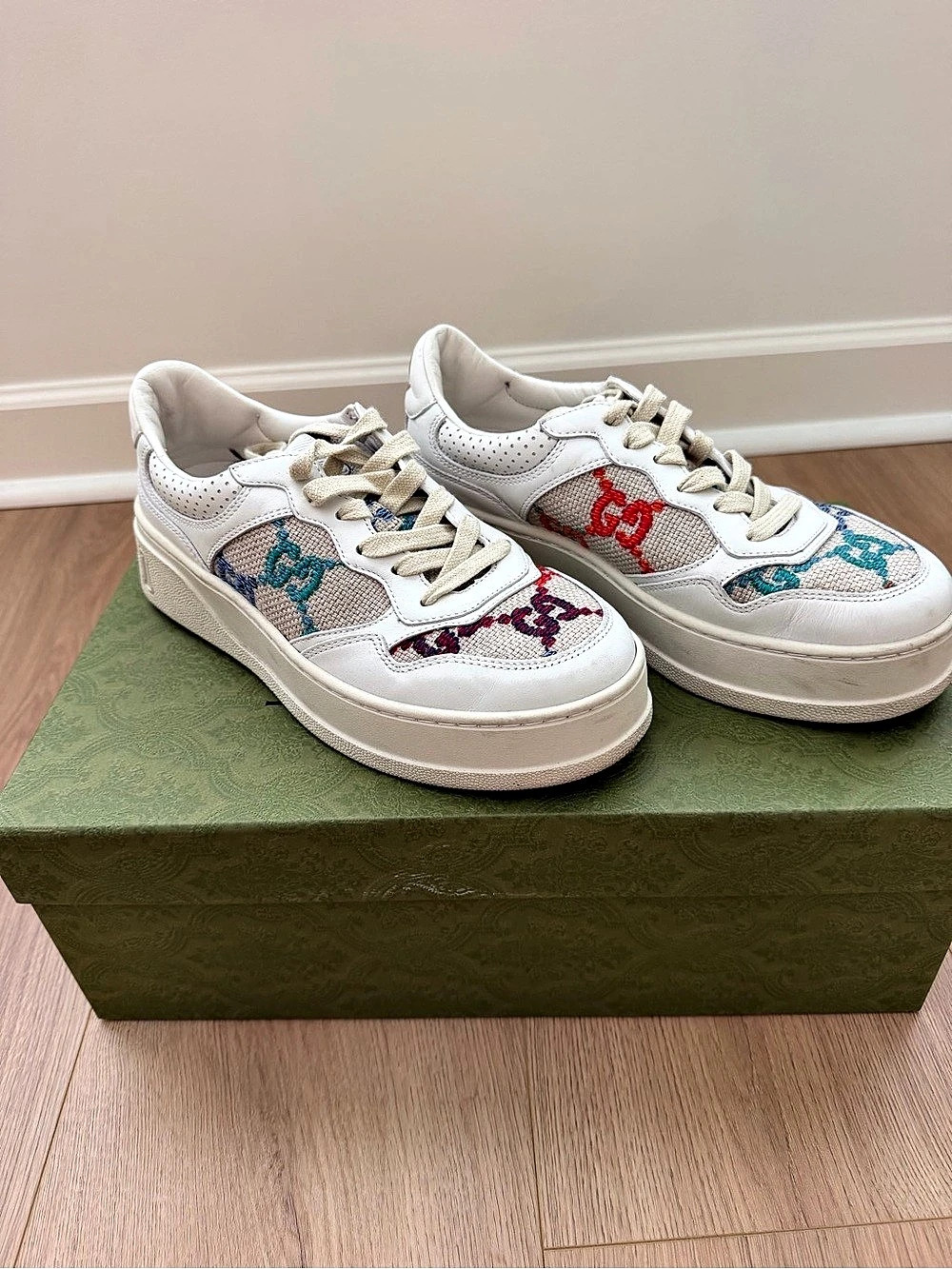 Gucci Re-Web GG Canvas Sneaker Women's White & Multicolor Sneakers